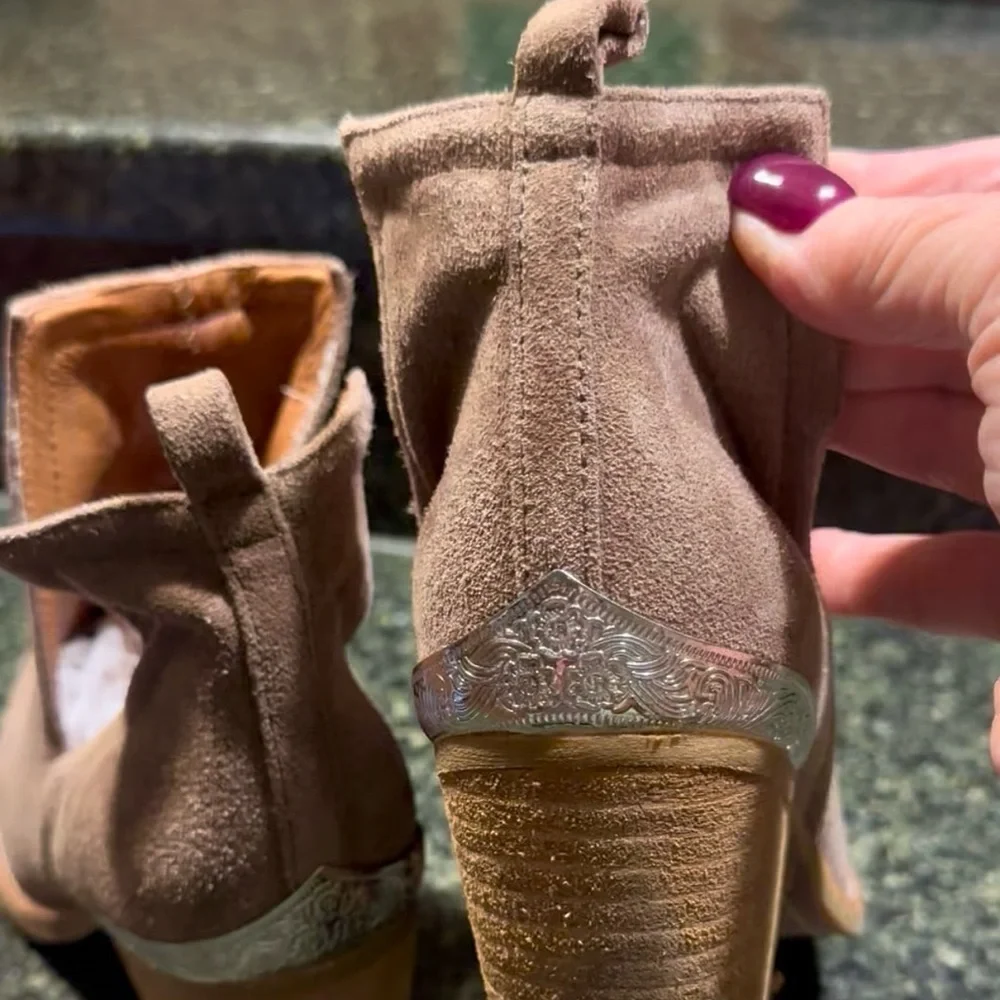 JEFFREY CAMPBELL CROMWELL SLIT TAUPE BOOTIES 7.5